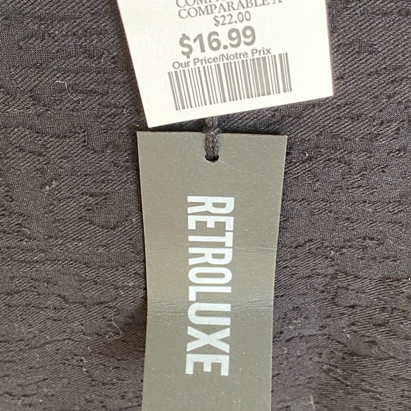 Retrolux // lightweight long sleeve black tee - Picture 4 of 7